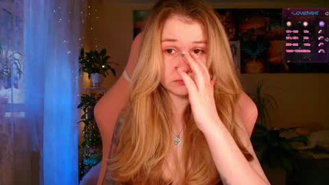 Enni online show from 10/16/25, 06:58