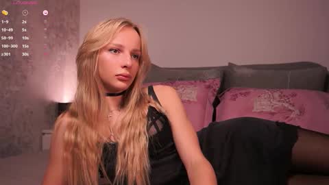 Fenka online show from 09/17/25, 04:41