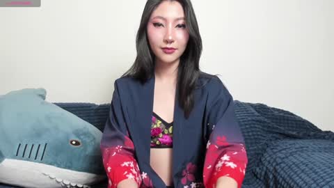 Snapshot of _yuriko chatting on 12/05/24, 03:17 Mia online show from 12/05/24, 03:17