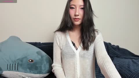 Snapshot of _yuriko chatting on 01/30/25, 11:24 Mia online show from 01/30/25, 11:24