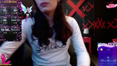 Snapshot of _yuyi chatting on 02/03/25, 11:09 Yuyi online show from 02/03/25, 11:09