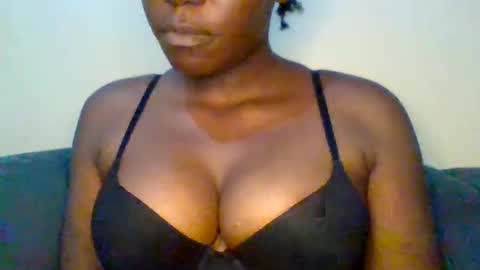 Snapshot of _zawadi chatting on 01/10/25, 06:17 Zawadi online show from 01/10/25, 06:17
