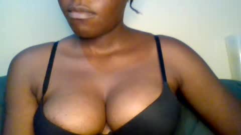 Snapshot of _zawadi chatting on 01/16/25, 11:48 Zawadi online show from 01/16/25, 11:48