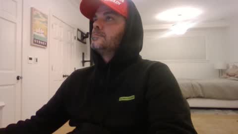 Zeus online show from 01/12/25, 01:11