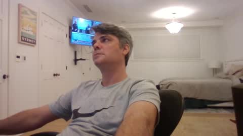 Zeus online show from 01/14/25, 02:50