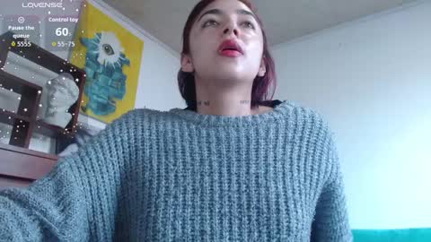 Snapshot of _zoebakers chatting on 09/17/25, 01:13 Zoe online show from 09/17/25, 01:13
