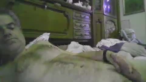 a203530 online show from 11/23/25, 07:08