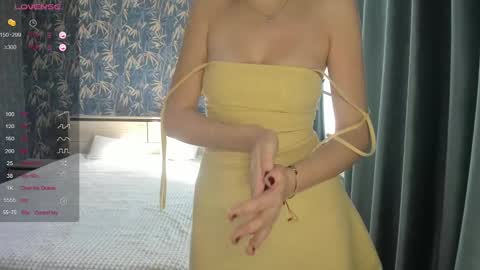 Snapshot of a_delina chatting on 03/08/25, 10:43 Adelina online show from 03/08/25, 10:43