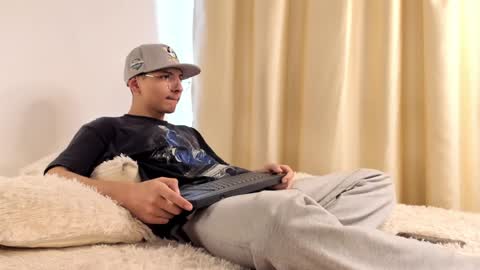 alejo online show from 12/01/24, 09:26