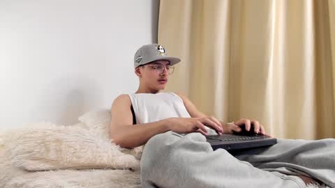 alejo online show from 12/02/24, 12:30