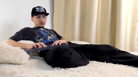 alejo online show from 12/04/24, 04:10