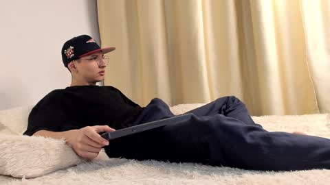 alejo online show from 12/05/24, 04:42