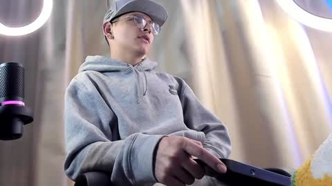 alejo online show from 02/05/25, 01:15