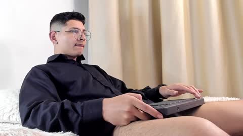 alejo online show from 02/08/25, 09:35