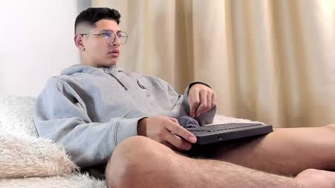 alejo online show from 02/09/25, 03:11