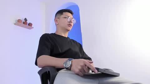 alejo online show from 02/26/25, 08:00