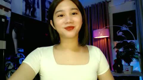 Snapshot of a_r_i_a_n_n_a chatting on 10/28/25, 07:23 Lovely Yana online show from 10/28/25, 07:23