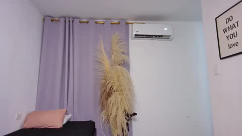 Axel online show from 10/26/25, 02:50