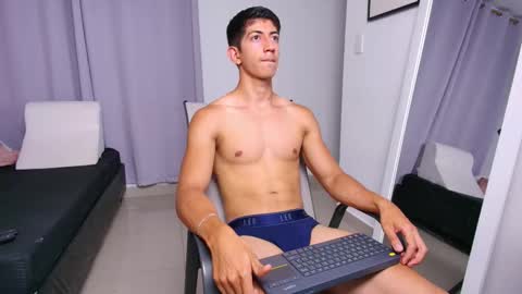 Axel online show from 10/30/25, 01:51