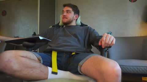 Alex online show from 10/04/25, 07:06