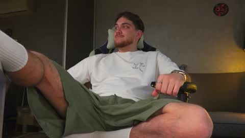 Alex online show from 10/08/25, 07:39