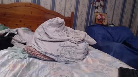 Snapshot of aamarillis chatting on 11/25/25, 11:38 NINA online show from 11/25/25, 11:38