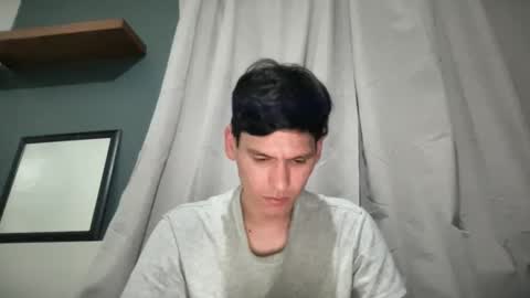 Snapshot of aandyf chatting on 10/20/25, 04:13 Andy online show from 10/20/25, 04:13