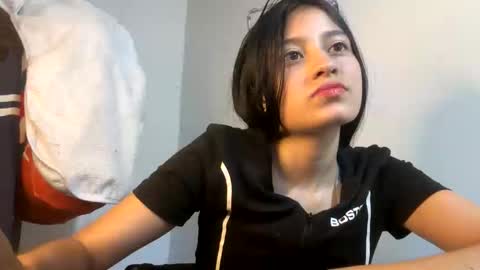 antonella   online show from 09/22/25, 04:25
