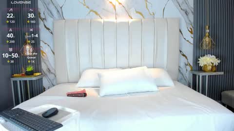 A R I A L  online show from 11/12/25, 05:24