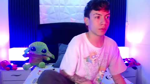 Snapshot of aaron_blink1 chatting on 01/08/25, 12:37 Aaron online show from 01/08/25, 12:37