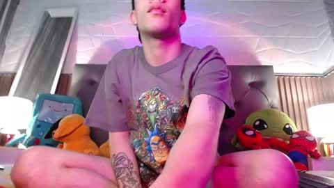 Snapshot of aaron_blink1 chatting on 01/14/25, 02:53 Aaron online show from 01/14/25, 02:53