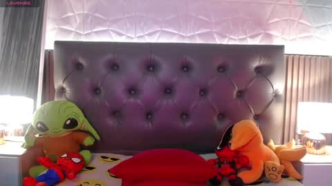 Snapshot of aaron_blink1 chatting on 01/28/25, 12:54 Aaron online show from 01/28/25, 12:54