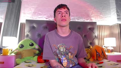 Snapshot of aaron_blink1 chatting on 02/03/25, 07:31 Aaron online show from 02/03/25, 07:31