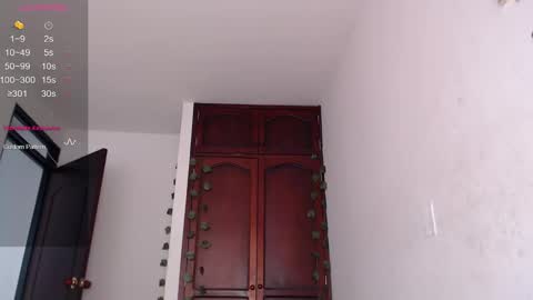 Snapshot of aaronblack1_ chatting on 01/11/25, 02:47 Heyy my name is Aaron online show from 01/11/25, 02:47