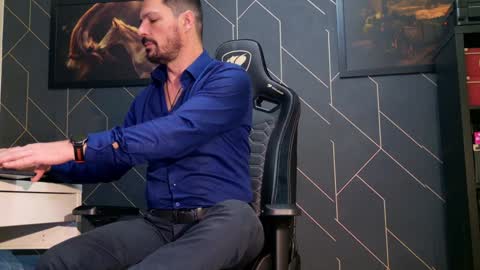 Snapshot of aaronbomer chatting on 01/30/25, 09:47 Aaron online show from 01/30/25, 09:47