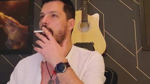 Snapshot of aaronbomer chatting on 02/09/25, 03:23 Aaron online show from 02/09/25, 03:23