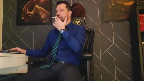 Snapshot of aaronbomer chatting on 02/11/25, 01:41 Aaron online show from 02/11/25, 01:41