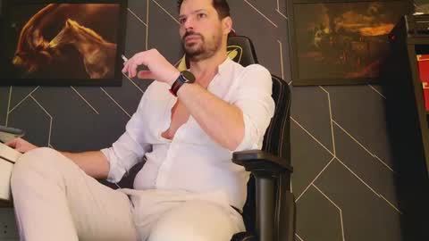 Snapshot of aaronbomer chatting on 02/16/25, 03:15 Aaron online show from 02/16/25, 03:15