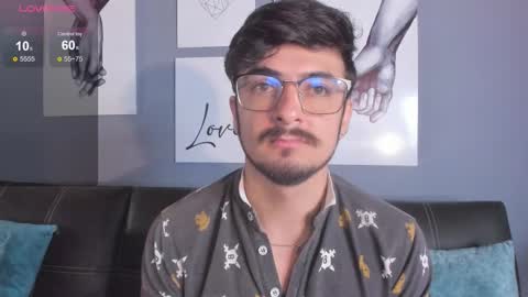 aaronfuentes7 online show from 10/01/25, 12:11