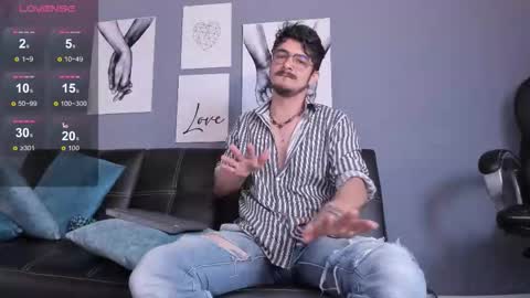 aaronfuentes7 online show from 10/03/25, 06:38