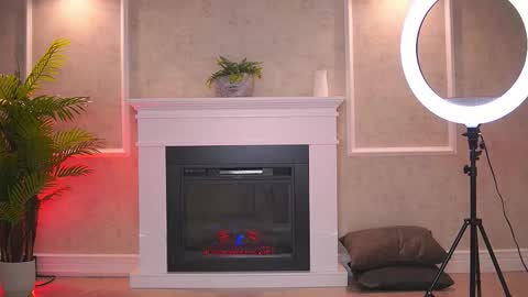 Alexa online show from 11/22/25, 06:12