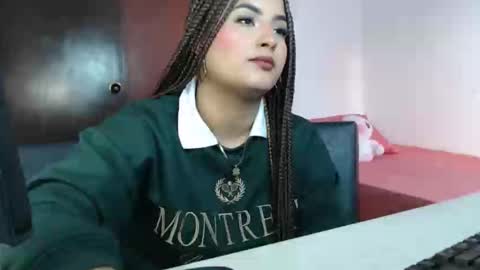 abbie777 online show from 11/17/25, 09:42