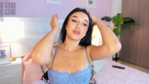 Snapshot of abbie_foxxx chatting on 01/27/25, 07:56 abbie online show from 01/27/25, 07:56
