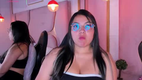 abbiejones_ online show from 11/18/25, 12:53