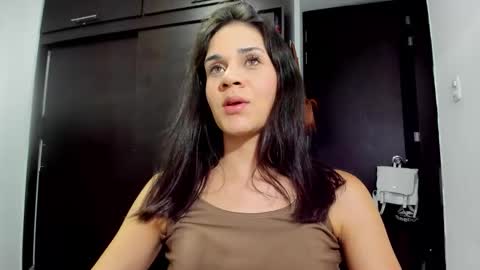 Snapshot of abby_connie chatting on 10/10/25, 01:26 Abby Connie online show from 10/10/25, 01:26