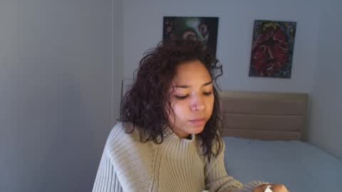 Lucia  online show from 01/24/25, 08:54