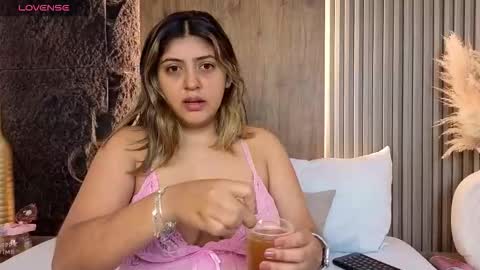 Abbygail online show from 11/06/25, 12:28