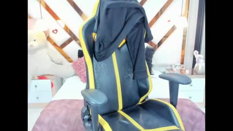 Snapshot of abby_sexyxx chatting on 09/26/25, 09:19 abby sexyxx online show from 09/26/25, 09:19