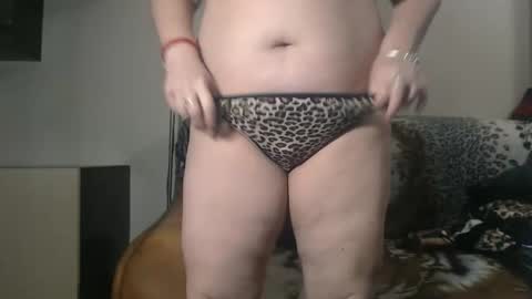 Snapshot of abbydoll4xxx chatting on 01/10/25, 07:00 abby online show from 01/10/25, 07:00