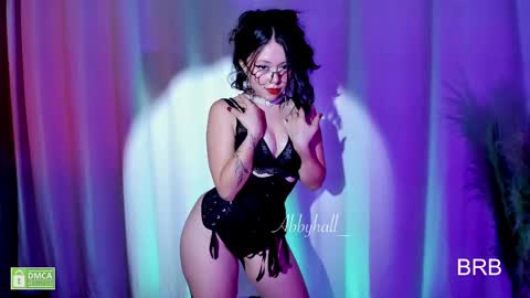 Snapshot of abbyhall__ chatting on 12/28/24, 12:47 INSTAGRAM abby hall82 online show from 12/28/24, 12:47